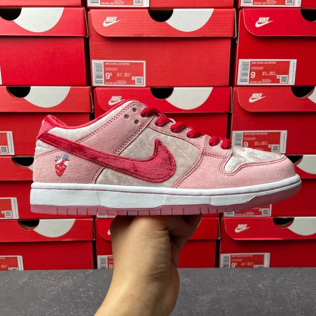 2005 nike sb dunks